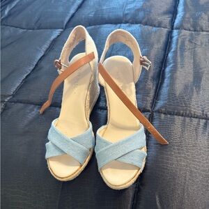 Nine West Light Blue and Tan Wedge Sandals